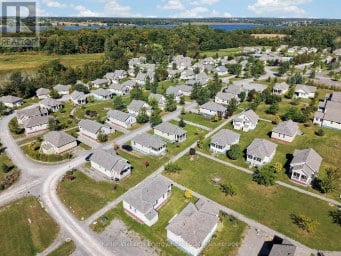 54 - 7 BUTTERNUT LANE Prince Edward County (Athol Ward) Ontario photo 31
