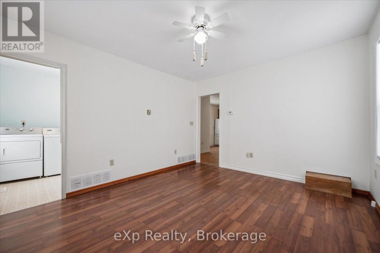 8 WEST STREET, Perth East (Milverton), Ontario, N0K1M0