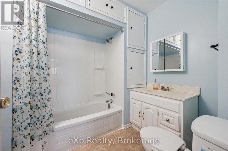 8 WEST STREET, Perth East (Milverton), Ontario, N0K1M0