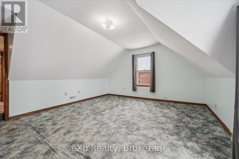 8 WEST STREET, Perth East (Milverton), Ontario, N0K1M0