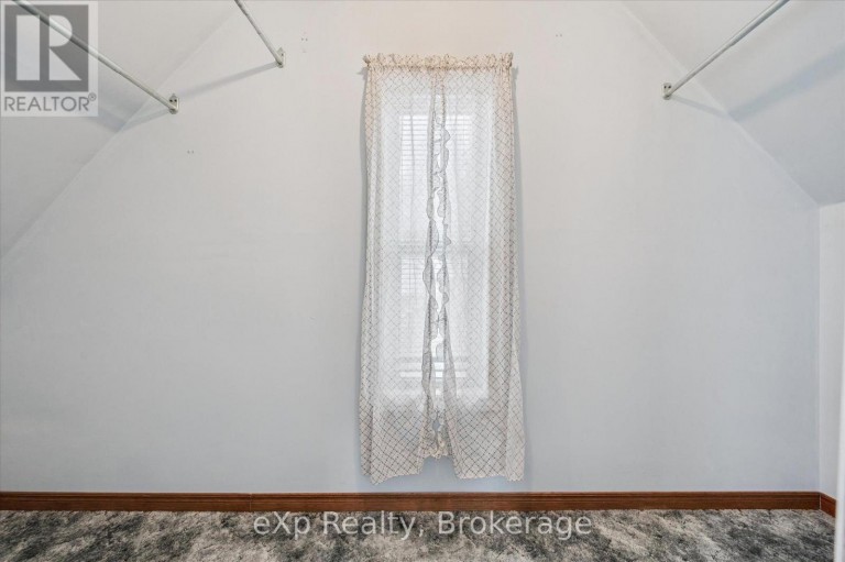 8 WEST STREET, Perth East (Milverton), Ontario, N0K1M0
