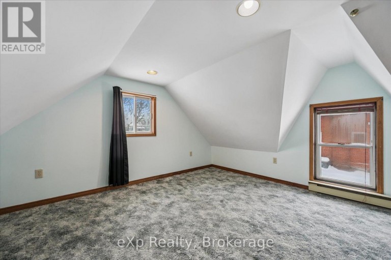 8 WEST STREET, Perth East (Milverton), Ontario, N0K1M0