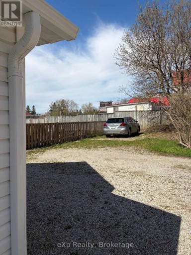 8 WEST STREET, Perth East (Milverton), Ontario, N0K1M0