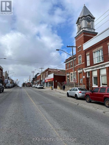 8 WEST STREET, Perth East (Milverton), Ontario, N0K1M0