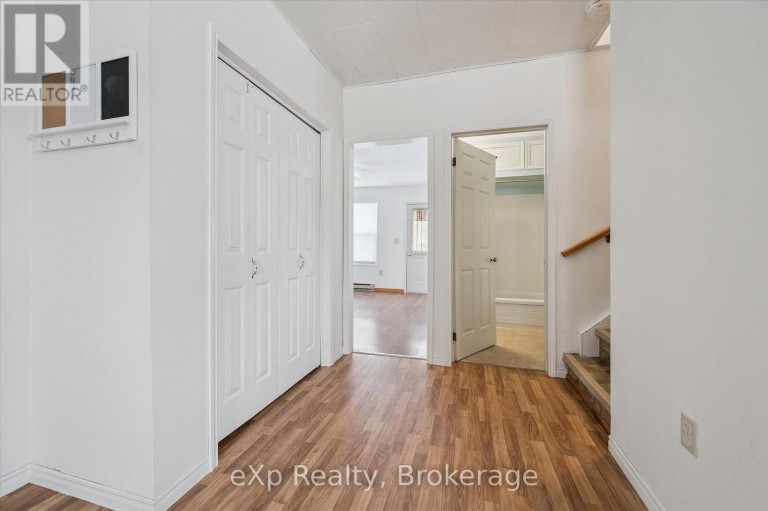8 WEST STREET, Perth East (Milverton), Ontario, N0K1M0