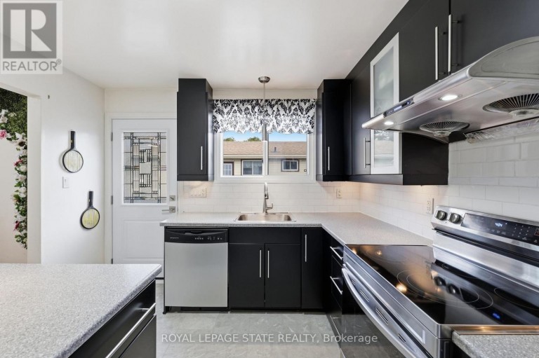63 FOLKESTONE AVENUE, Hamilton (Lawfield), Ontario, L8V4N1