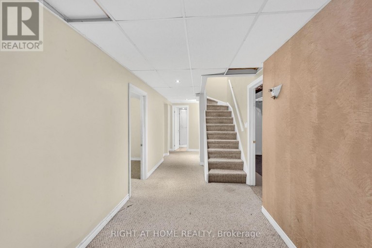 45 BLAIR CRESCENT, Barrie (Grove East), Ontario, L4M5Y6