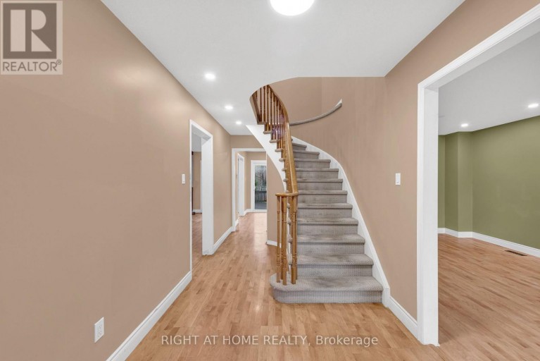 45 BLAIR CRESCENT, Barrie (Grove East), Ontario, L4M5Y6