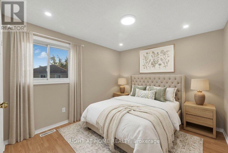 45 BLAIR CRESCENT, Barrie (Grove East), Ontario, L4M5Y6