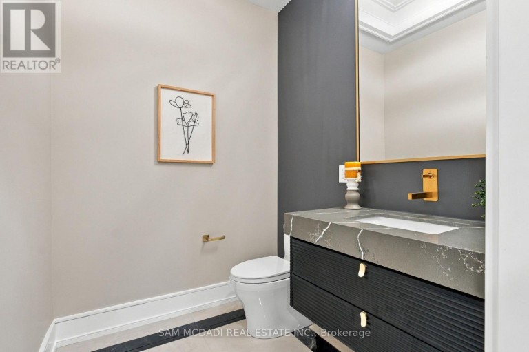 507 WILDWOOD DRIVE, Oakville (WO West), Ontario, L6K1V1
