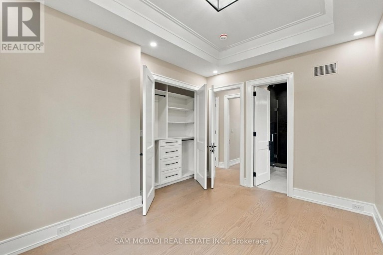 507 WILDWOOD DRIVE, Oakville (WO West), Ontario, L6K1V1