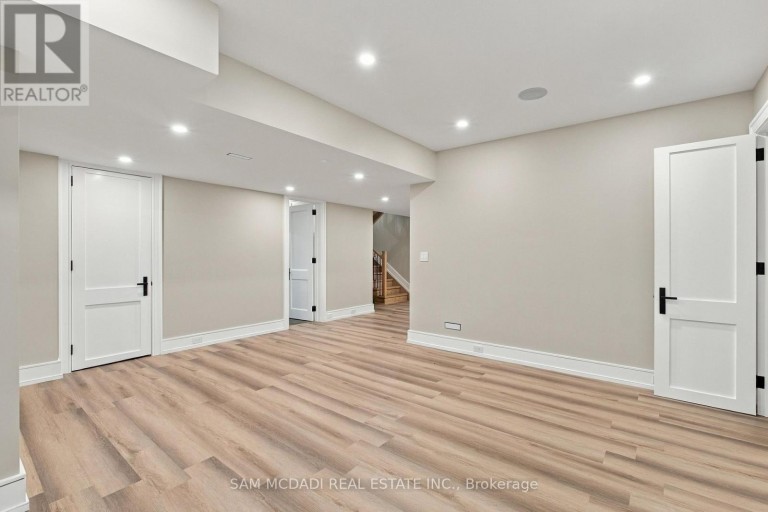507 WILDWOOD DRIVE, Oakville (WO West), Ontario, L6K1V1