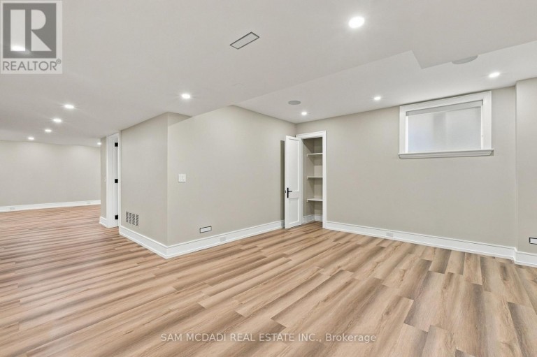 507 WILDWOOD DRIVE, Oakville (WO West), Ontario, L6K1V1