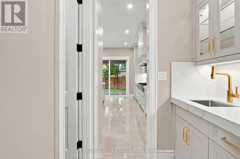 507 WILDWOOD DRIVE, Oakville (WO West), Ontario, L6K1V1