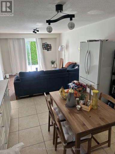 3324 STRABANE DRIVE, Mississauga (Erindale), Ontario, L5C1W7