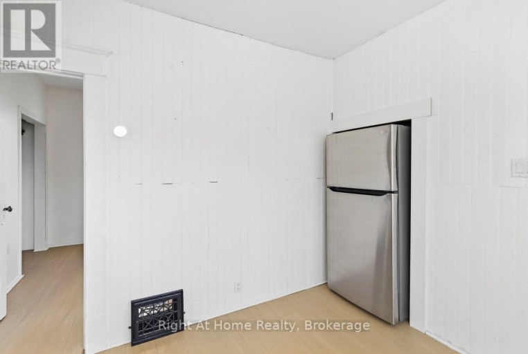 349 KINGSDALE AVENUE, Oshawa (O'Neill), Ontario, L1G5H4