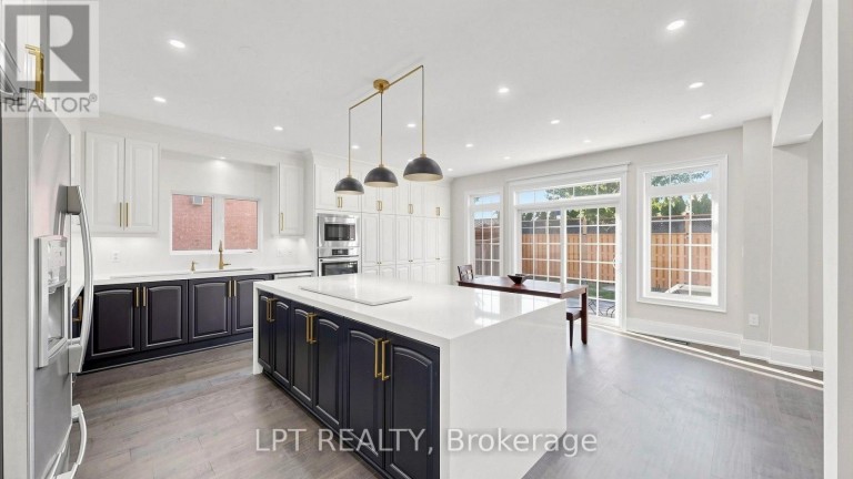 4 PLENTYWOOD DRIVE, Brampton (Bram West), Ontario, L6Y0V2