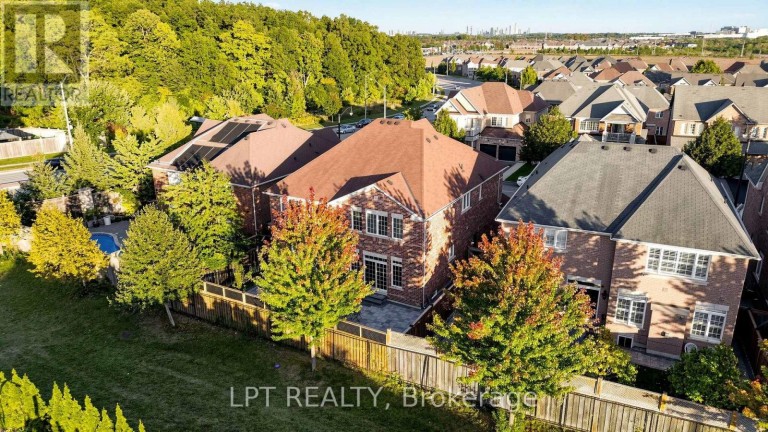 4 PLENTYWOOD DRIVE, Brampton (Bram West), Ontario, L6Y0V2