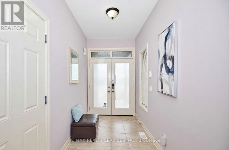 UPPER - 6045 ERNEST CRESCENT, Niagara Falls (Forestview), Ontario, L2H0H9