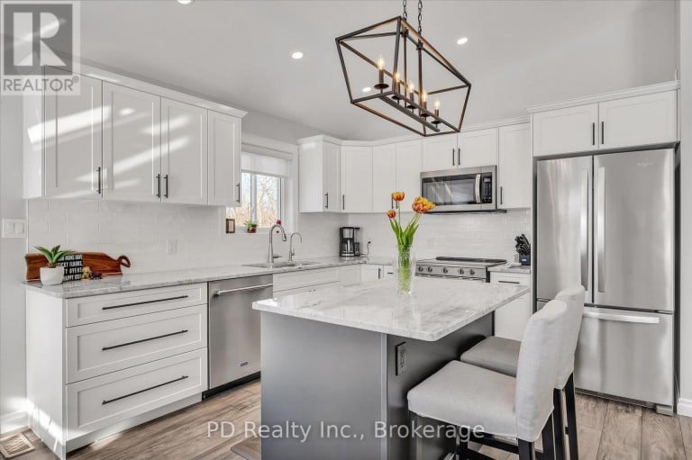 4 QUEEN STREET N, Kawartha Lakes (Omemee), Ontario, K0L2W0