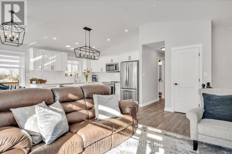 4 QUEEN STREET N, Kawartha Lakes (Omemee), Ontario, K0L2W0