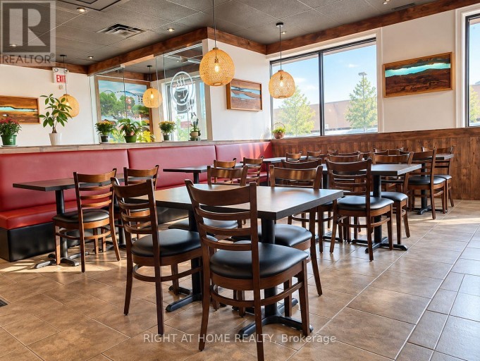 4 - 66 MALL ROAD, Hamilton (Thorner), Ontario, L8V5B9