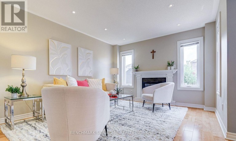 36 TWISTED OAK STREET, Brampton (Sandringham-Wellington), Ontario, L6R1T1
