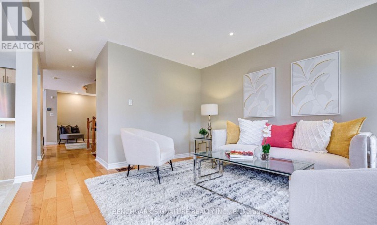 36 TWISTED OAK STREET, Brampton (Sandringham-Wellington), Ontario, L6R1T1