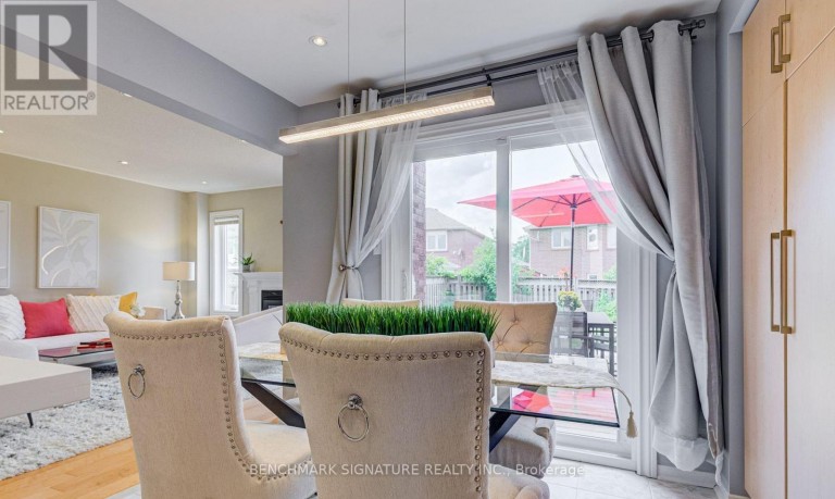 36 TWISTED OAK STREET, Brampton (Sandringham-Wellington), Ontario, L6R1T1