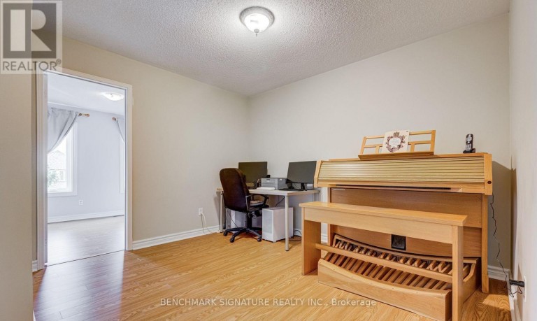 36 TWISTED OAK STREET, Brampton (Sandringham-Wellington), Ontario, L6R1T1