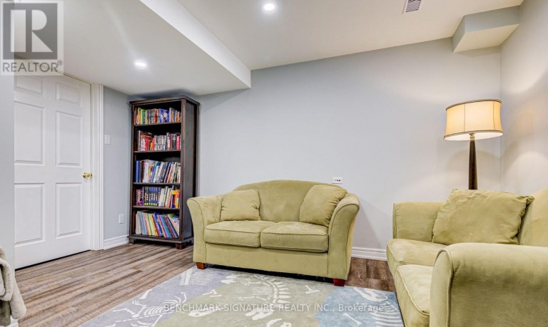 36 TWISTED OAK STREET, Brampton (Sandringham-Wellington), Ontario, L6R1T1
