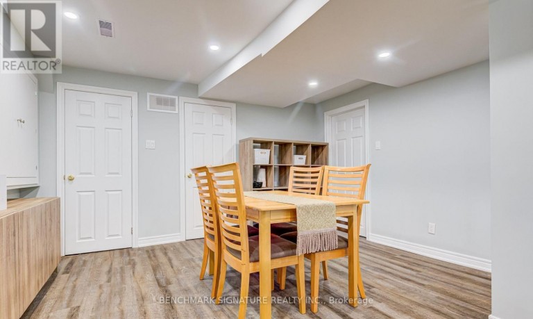 36 TWISTED OAK STREET, Brampton (Sandringham-Wellington), Ontario, L6R1T1