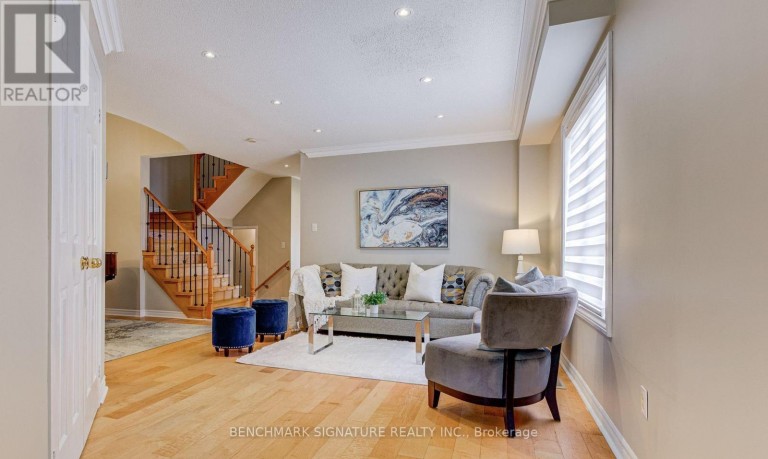 36 TWISTED OAK STREET, Brampton (Sandringham-Wellington), Ontario, L6R1T1