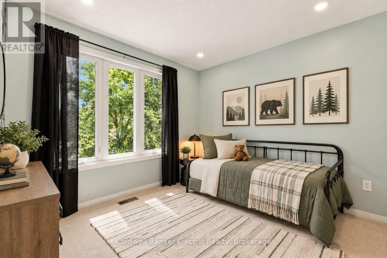 40 STEPHEN AVENUE, Clarington (Courtice), Ontario, L1E1Z1