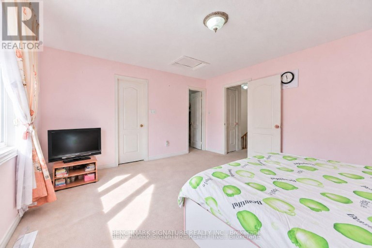 27 AVENIDA STREET, Markham (Middlefield), Ontario, L3S4J4