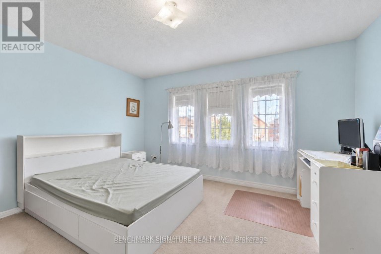 27 AVENIDA STREET, Markham (Middlefield), Ontario, L3S4J4