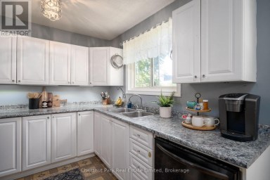6 SPENCER STREET Prince Edward County (Picton Ward) Ontario photo 12