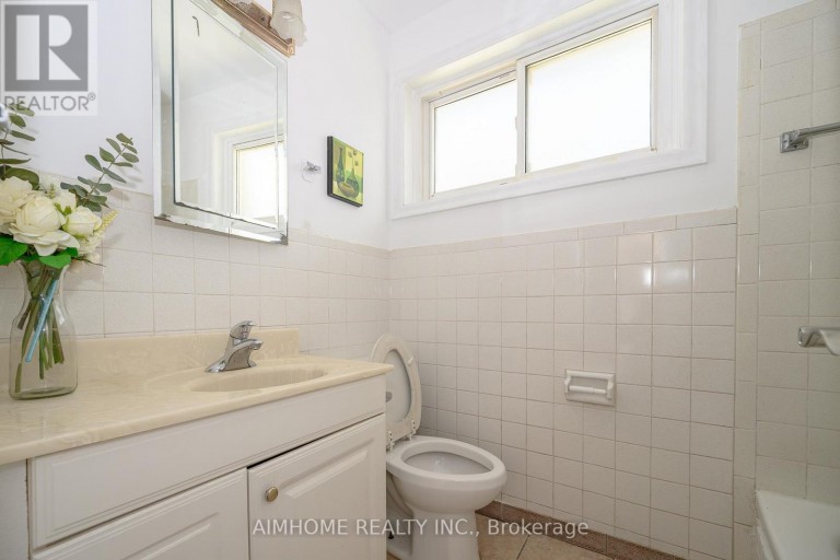 49 BELLEFONTAINE STREET, Toronto (L'Amoreaux), Ontario, M1S1J6