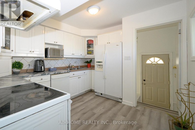 49 BELLEFONTAINE STREET, Toronto (L'Amoreaux), Ontario, M1S1J6