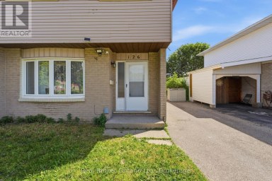 126 DINISON CRESCENT Kitchener Ontario photo 3