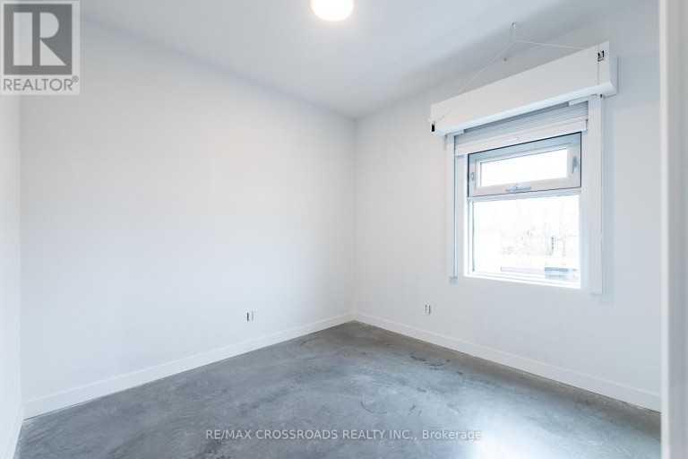 3A - 3333 DUNDAS STREET W, Toronto (Junction Area), Ontario, M6P2A6