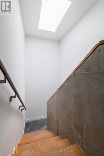 3A - 3333 DUNDAS STREET W, Toronto (Junction Area), Ontario, M6P2A6