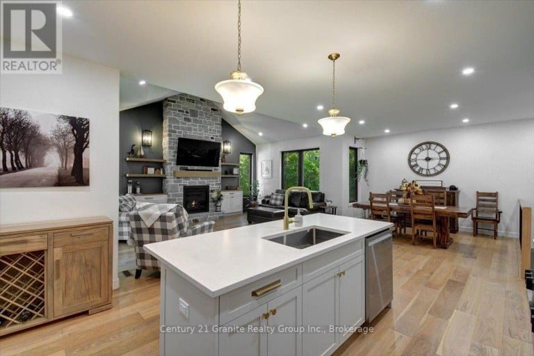 6 NEWPIERCE DRIVE, Stirling-Rawdon (Rawdon Ward), Ontario, K0K3E0