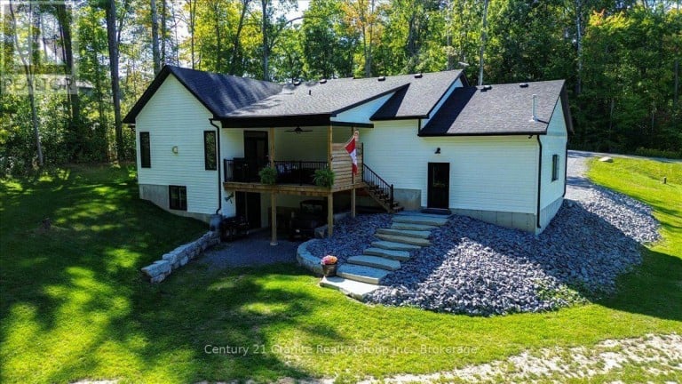 6 NEWPIERCE DRIVE, Stirling-Rawdon (Rawdon Ward), Ontario, K0K3E0
