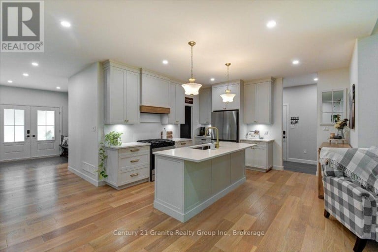 6 NEWPIERCE DRIVE, Stirling-Rawdon (Rawdon Ward), Ontario, K0K3E0