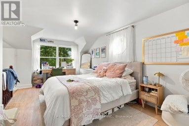 245 BERNARD AVENUE London East (East B) Ontario photo 27