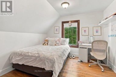 245 BERNARD AVENUE London East (East B) Ontario photo 29