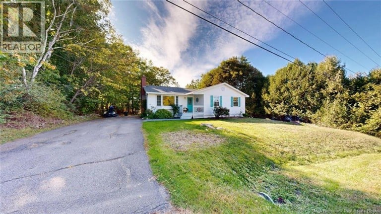 25 MCCARRON Drive, Quispamsis, New Brunswick, E2E4N6