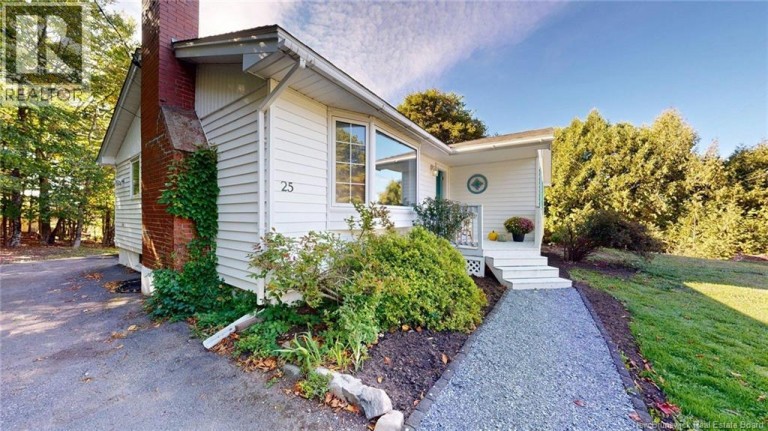 25 MCCARRON Drive, Quispamsis, New Brunswick, E2E4N6