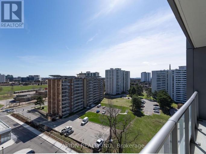 902 - 36 FOREST MANOR ROAD, Toronto (Henry Farm), Ontario, M2J1M1
